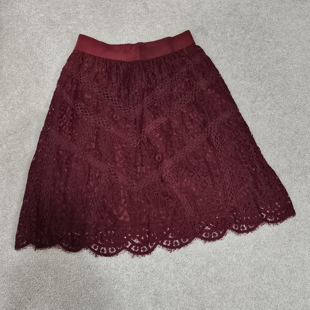 Ann Taylor burgundy lace skirt size 0P